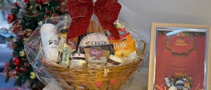 VÍDEO: A Crediamai entrou oficialmente no clima natalino e decidiu presentear quem faz parte da história da empresa