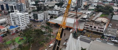 VÍDEO: Um raio atingiu a Igreja Matriz de Xanxerê no dia 22 de julho, causando danos que exigiram reparos e melhorias no local