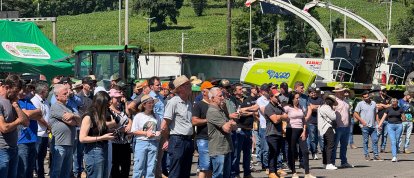 VÍDEO: produtores de leite realizam manifestação em Xanxerê na manhã desta quinta-feira