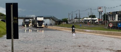 VÍDEO: Alagamento provoca lentidão na BR-282 em Xanxerê