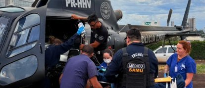 Homem fica gravemente ferido após tombamento de trator no interior de município do Oeste