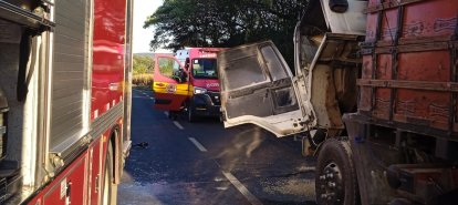 Incêndio atinge caminhão na SC-355 em Água Doce