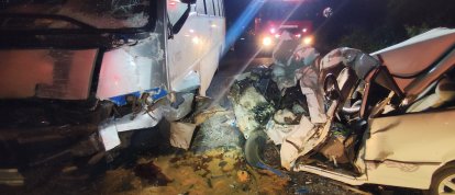 Colisão entre carro e ônibus deixa um morto na SC-496, em Descanso