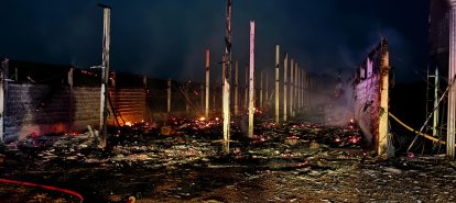 Incêndio em aviário mobiliza bombeiros durante a madrugada em Entre Rios