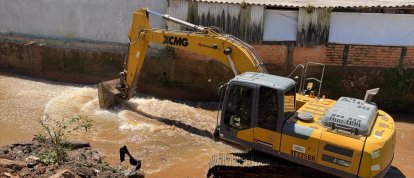 Limpeza do Rio Xanxerê é retomada na área central da cidade