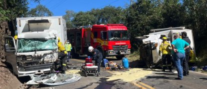 Acidente entre caminhões deixa feridos graves na SC-155, próximo a Xavantina