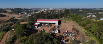 VÍDEO: A empresa Beto Comércio de Sucatas está realizando adequações no acesso à empresa, próximo à BR-282
