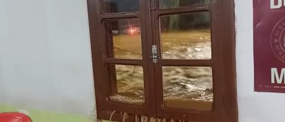 VÍDEO: Chuva intensa causa alagamentos e transtornos em Treze Tílias