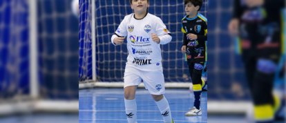 Jovem atleta de Xanxerê é convocado para jogar Mundial de Futsal na Espanha, em Blanes