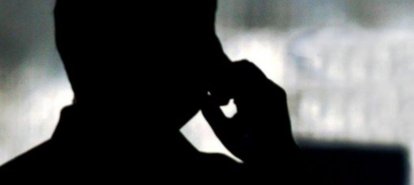 Idoso perde mais de R$ 50 mil após cair em golpe por telefone