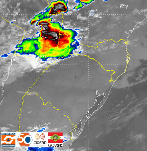 ALERTA: fortes temporais podem atingir ao Oeste de SC nesta sexta-feira (27), diz Defesa Civil 