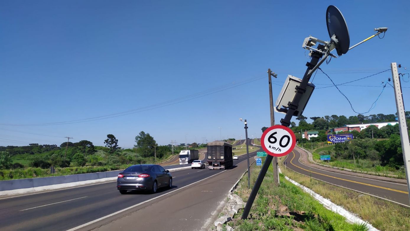 É importante salientar também que depredar patrimônio público é crime. Foto: Divulgação