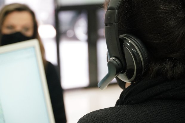 Minist&eacute;rio da Justi&ccedil;a suspende 180 empresas de telemarketing por publicidade  abusiva